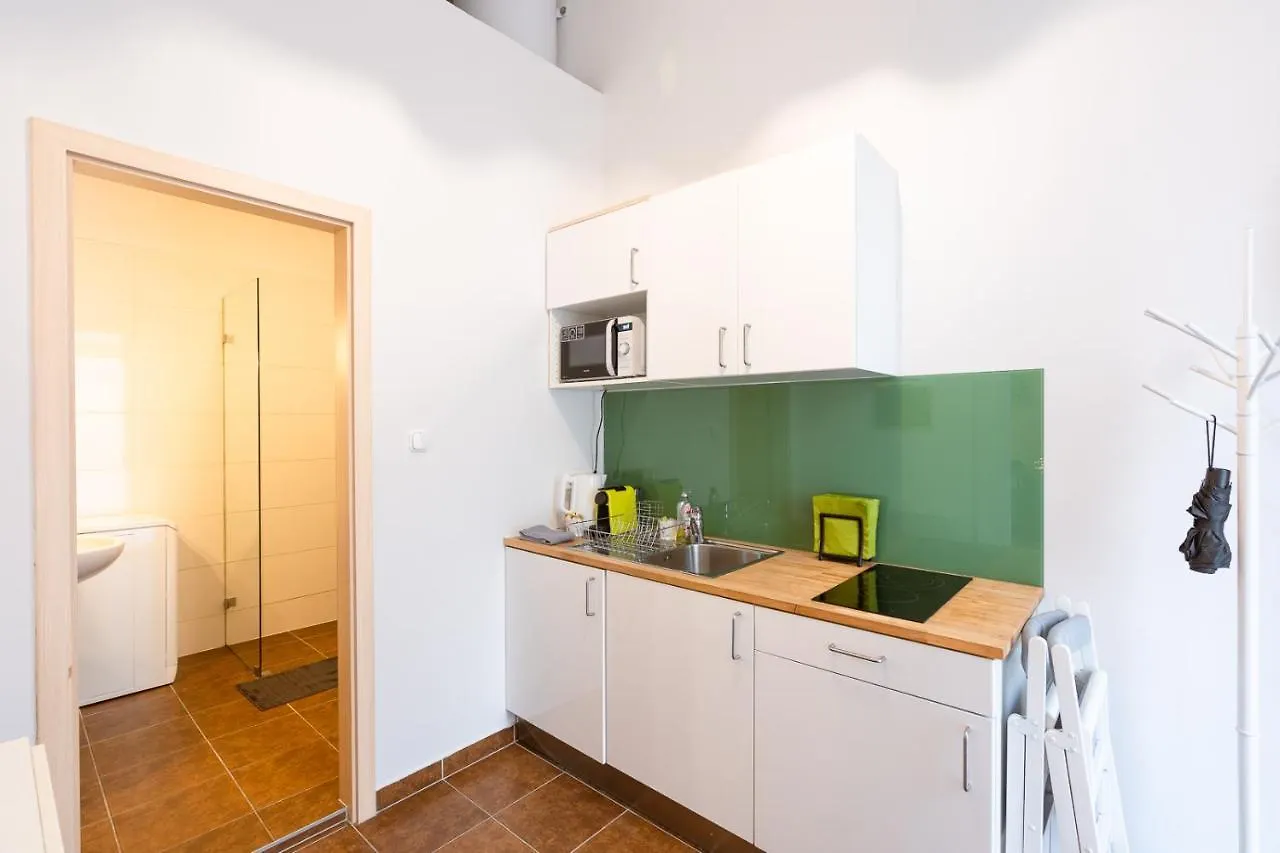 Colorful apartment next to Gozsdu&Synagogue Budapest Ungheria